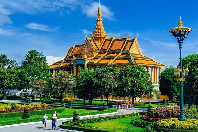 /Cambodia_RoyalPalace